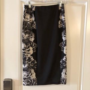 ❗️SOLD❗️Apt 9 midi pencil skirt